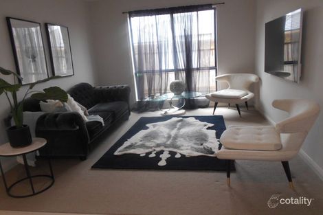 Property photo of 19 Orbison Court Endeavour Hills VIC 3802