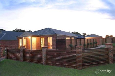 31 Woods Point Dr, Beaconsfield, VIC 3807