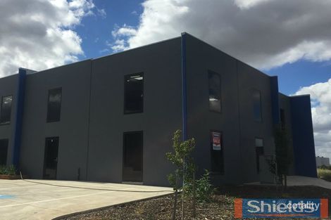 13/57 Eucumbene Dr, Ravenhall, VIC 3023