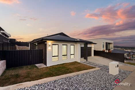 28 Edwin Oribin St, Taylor, ACT 2913