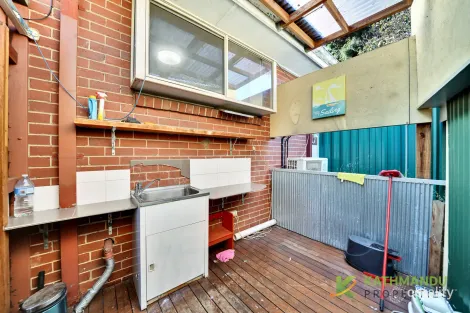 Property photo of 29 Hendricks Crescent Jacana VIC 3047