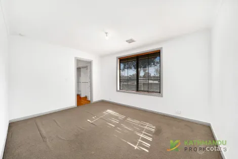 Property photo of 29 Hendricks Crescent Jacana VIC 3047