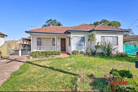 Property photo of 22 Waratah Crescent Macquarie Fields NSW 2564