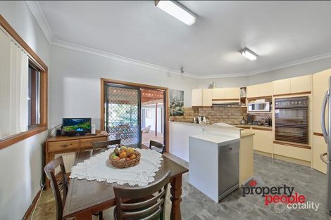 Property photo of 22 Waratah Crescent Macquarie Fields NSW 2564