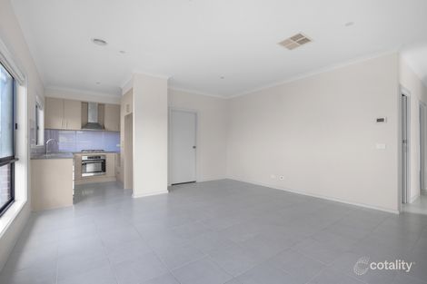 Property photo of 15 Allunga Way Werribee VIC 3030
