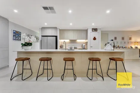 Property photo of 49 Copperback Circle Huntingdale WA 6110