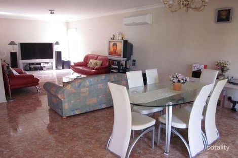 Property photo of 11 Gatto Place West Hoxton NSW 2171