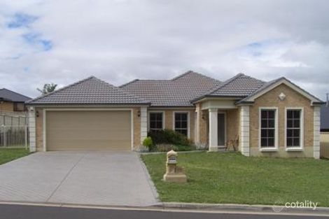 Property photo of 7 Greerlyn Way Orange NSW 2800