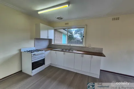 Property photo of 11 Michael Court Springvale VIC 3171