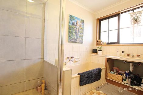 Property photo of 193 Raglan Parade Warrnambool VIC 3280