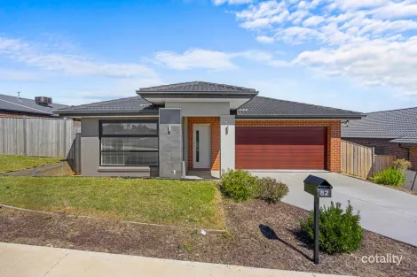 82 Kensington Bvd, Smythes Creek, VIC 3351