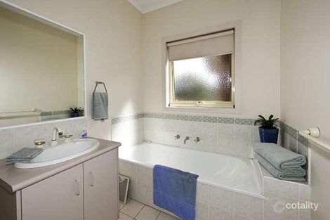 Property photo of 2/2 Bellevue Road Eltham VIC 3095