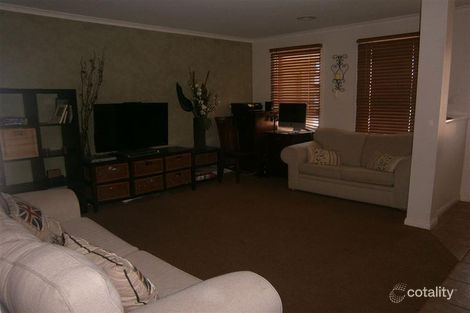 Property photo of 35 Trentham Way Langwarrin VIC 3910