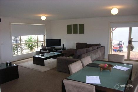 Property photo of 2/201 Heyers Road Grovedale VIC 3216