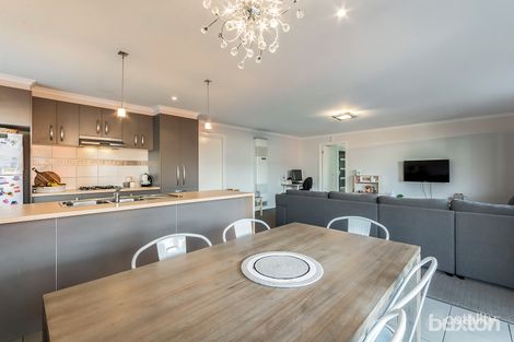 Property photo of 8 Shortland Way Leopold VIC 3224