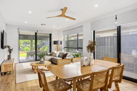 Property photo of 20 Field Court Findon SA 5023