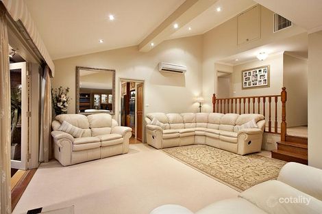 Property photo of 22 Natasha Close St Helena VIC 3088