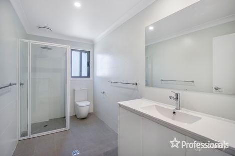 Property photo of 2 Lampe Avenue Wagga Wagga NSW 2650