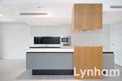 Property photo of 2404/6 Mariners Drive Townsville City QLD 4810