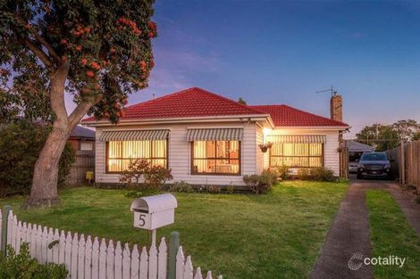 5 Mark Ct, Noble Park, VIC 3174