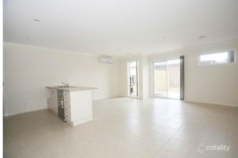 Property photo of 8 Hillgrove Way Mernda VIC 3754