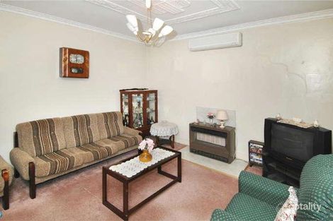 Property photo of 14 Compton Parade Sunshine North VIC 3020