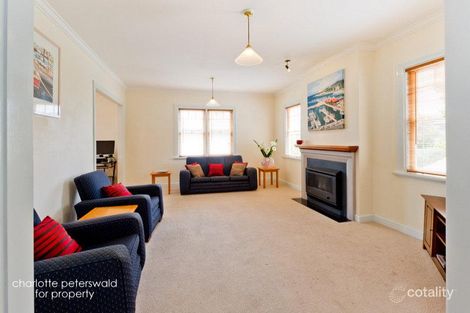 Property photo of 9 Beach Road Lindisfarne TAS 7015