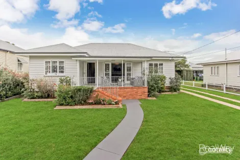 12 Booval St, Booval, QLD 4304