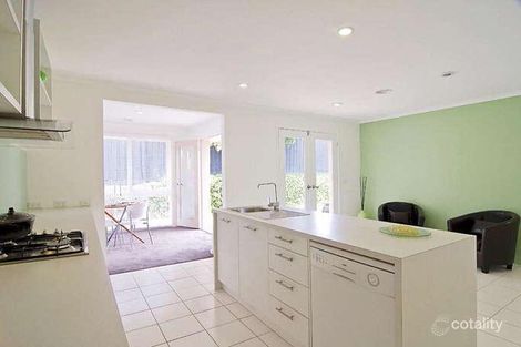 Property photo of 11 Shelbury Place Frankston South VIC 3199