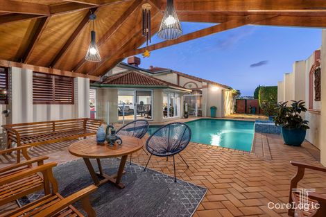 Property photo of 15 Holborn Crescent Carindale QLD 4152