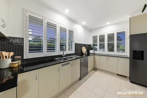 Property photo of 14 Hopetoun Circuit Deakin ACT 2600