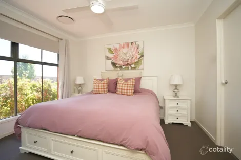 Property photo of 24 Hillam Drive Griffith NSW 2680