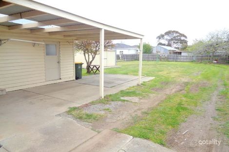 Property photo of 19 Lester Avenue St Albans VIC 3021