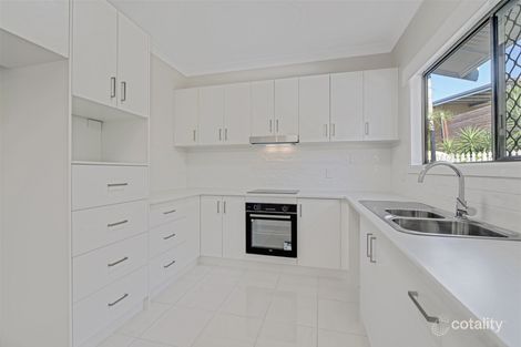 Property photo of 13 Marlock Court Kin Kora QLD 4680