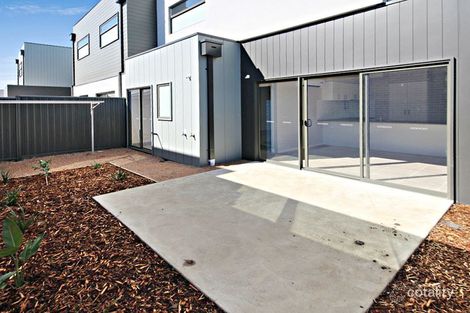 Property photo of 59 Eliburn Drive Cranbourne East VIC 3977