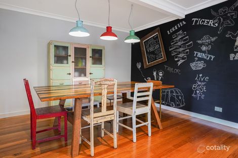 Property photo of 10 Penrith Court Berwick VIC 3806