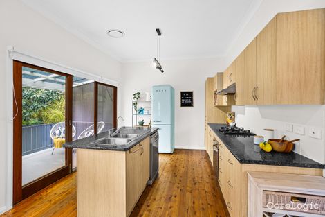 Property photo of 19 Mangerton Road Wollongong NSW 2500