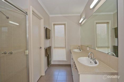 Property photo of 28 The Grange Bannockburn VIC 3331