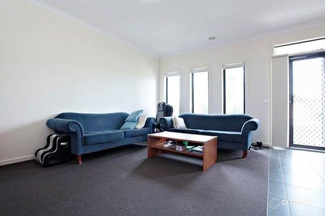 Property photo of 19 Hatchlands Drive Deer Park VIC 3023