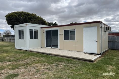 16 Main Rd, Seaspray, VIC 3851