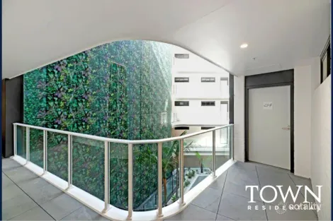 214/2 Terry Connolly St, Coombs, ACT 2611