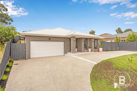Property photo of 3 Lilly Pilly Court Darley VIC 3340