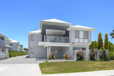 3/8 Bushy Rd, Spearwood, WA 6163