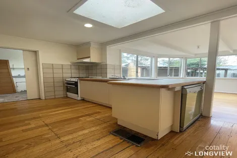 Property photo of 36 Samada Street Notting Hill VIC 3168