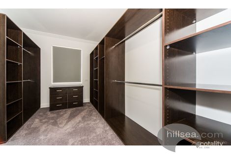 Property photo of 13 Plover Avenue Paradise Point QLD 4216