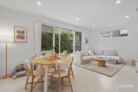 Property photo of 30/24 Bonogin Road Mudgeeraba QLD 4213