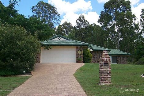 17 Emerald Dr, Southside, QLD 4570