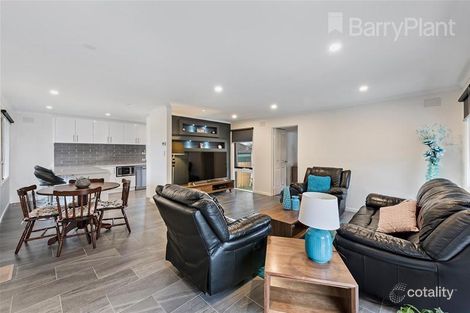 Property photo of 8 Chiswick Court Endeavour Hills VIC 3802