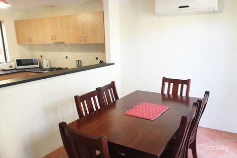 Property photo of 10 Leeder Street Glendalough WA 6016