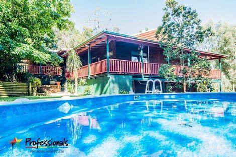 8 Chipper Cl, Bedfordale, WA 6112